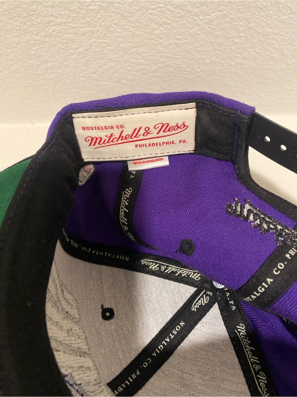 Toronto Raptors Hat- Mitchell & Ness - Picture 6 of 6